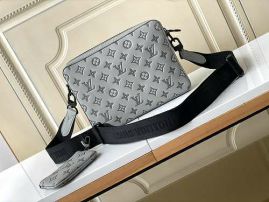 Picture of LV Mens Bags _SKUfw116569415fw